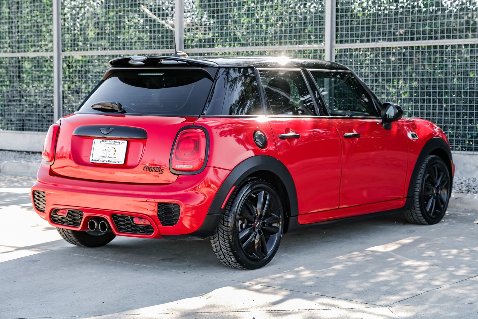 Used 2015 MINI Cooper S image 8
