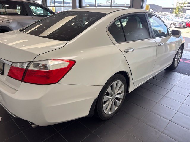 Used 2014 Honda Accord EX image 9