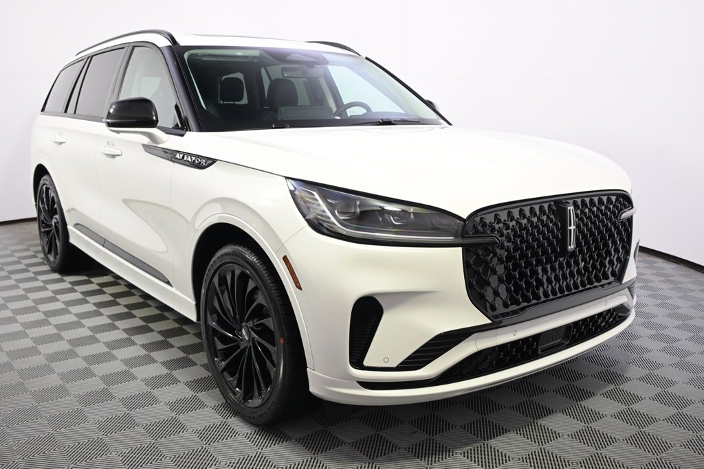 New 2026 Lincoln Aviator Reserve image 8