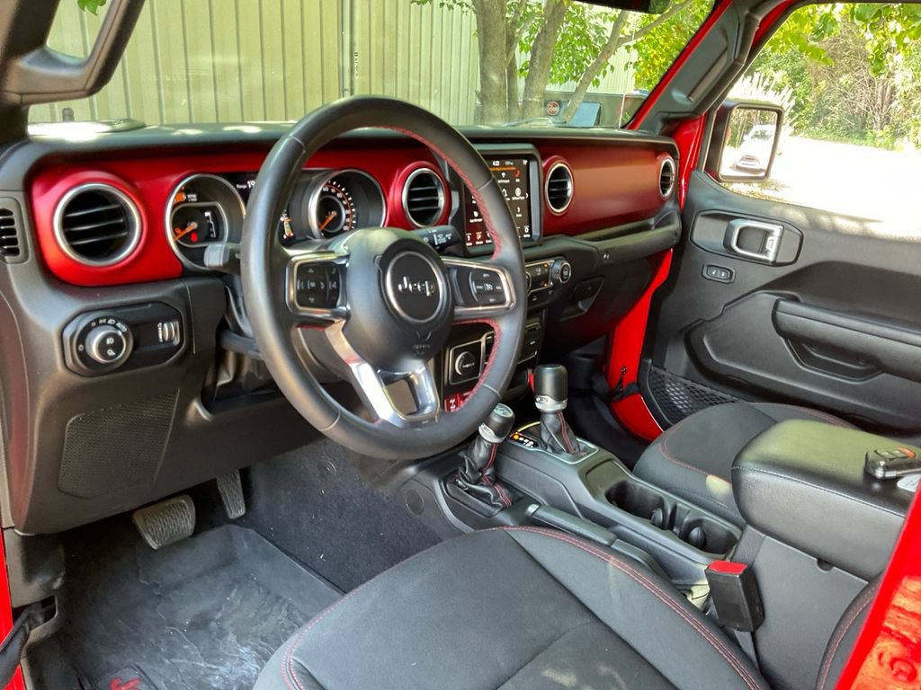 Used 2023 Jeep Gladiator Rubicon w/ Trailer Tow Package AWD/4WD image 22