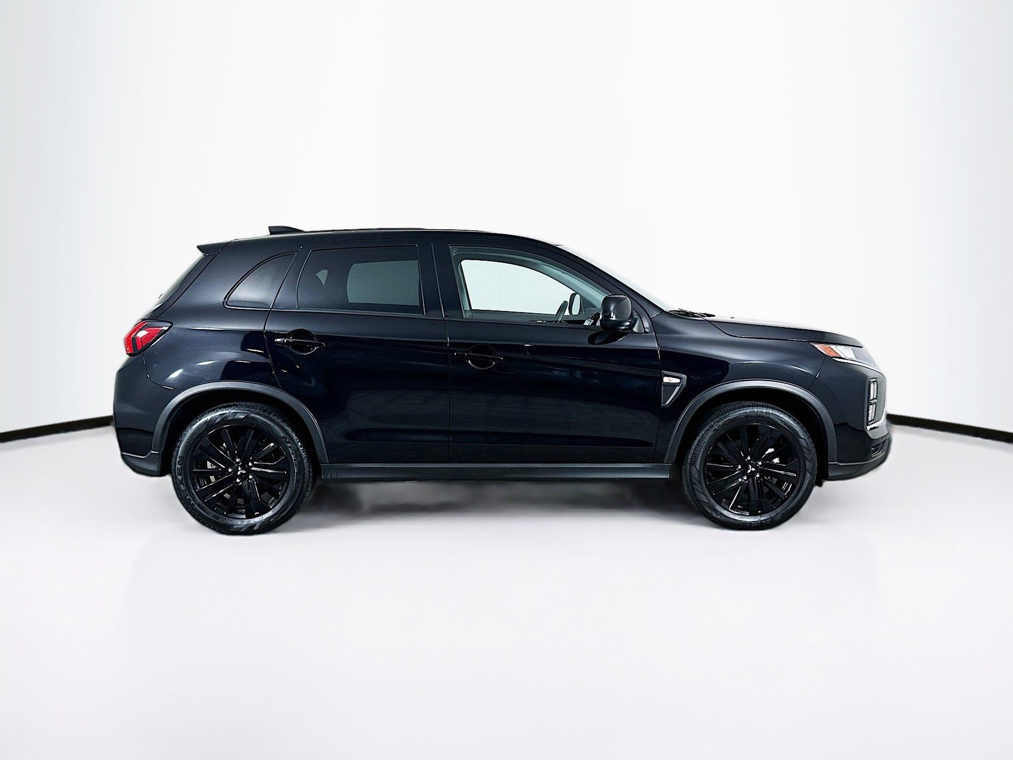 Used 2025 Mitsubishi Outlander Sport LE AWD/4WD image 10