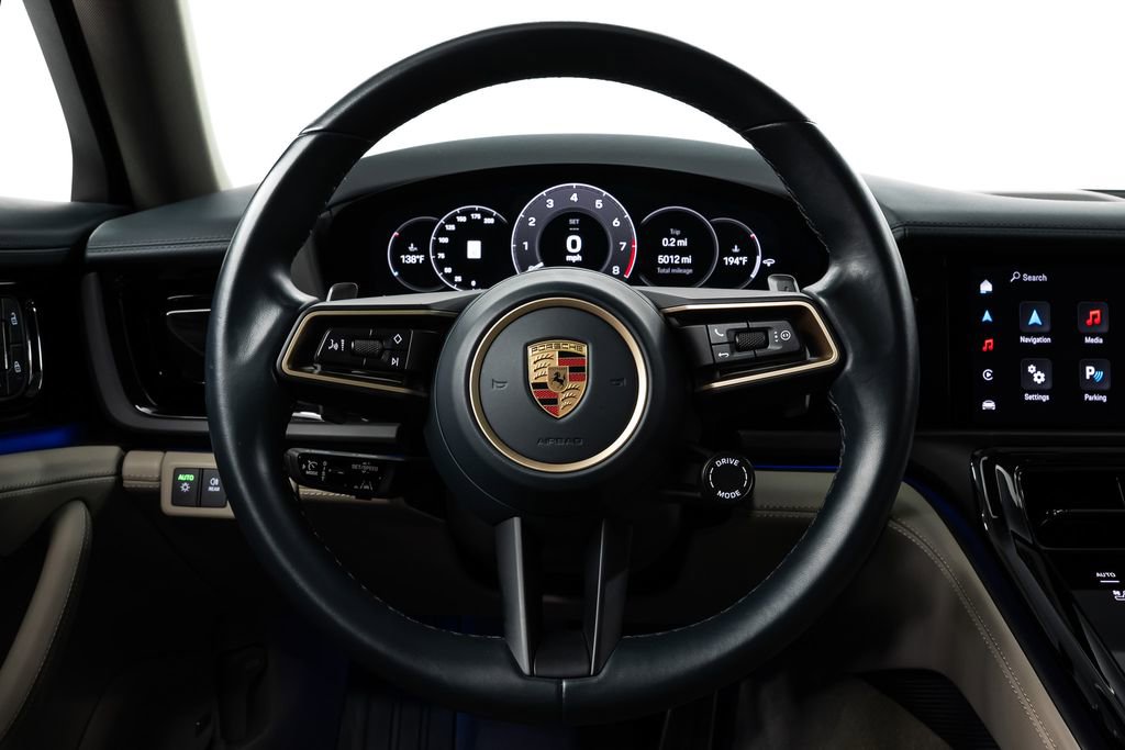 Used 2024 Porsche Panamera 4 image 27