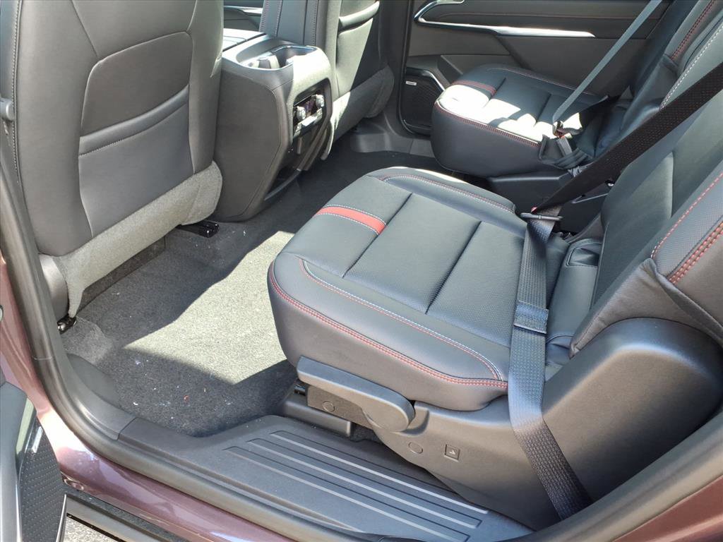 New 2026 Chevrolet Traverse RS w/ LPO, Floor Liner Package image 6