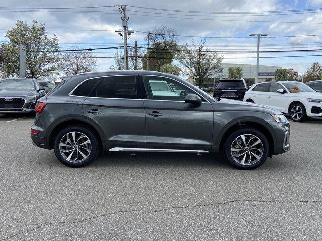 Used 2023 Audi Q5 2.0T Premium Plus w/ Premium Plus Package AWD/4WD image 4