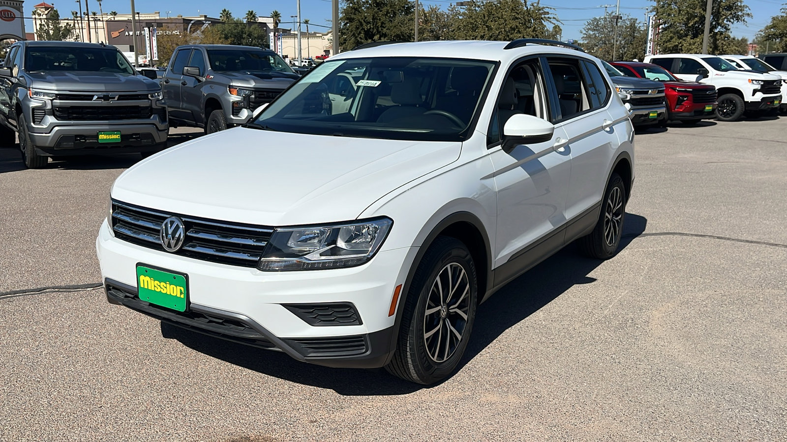 Used 2021 Volkswagen Tiguan S image 3