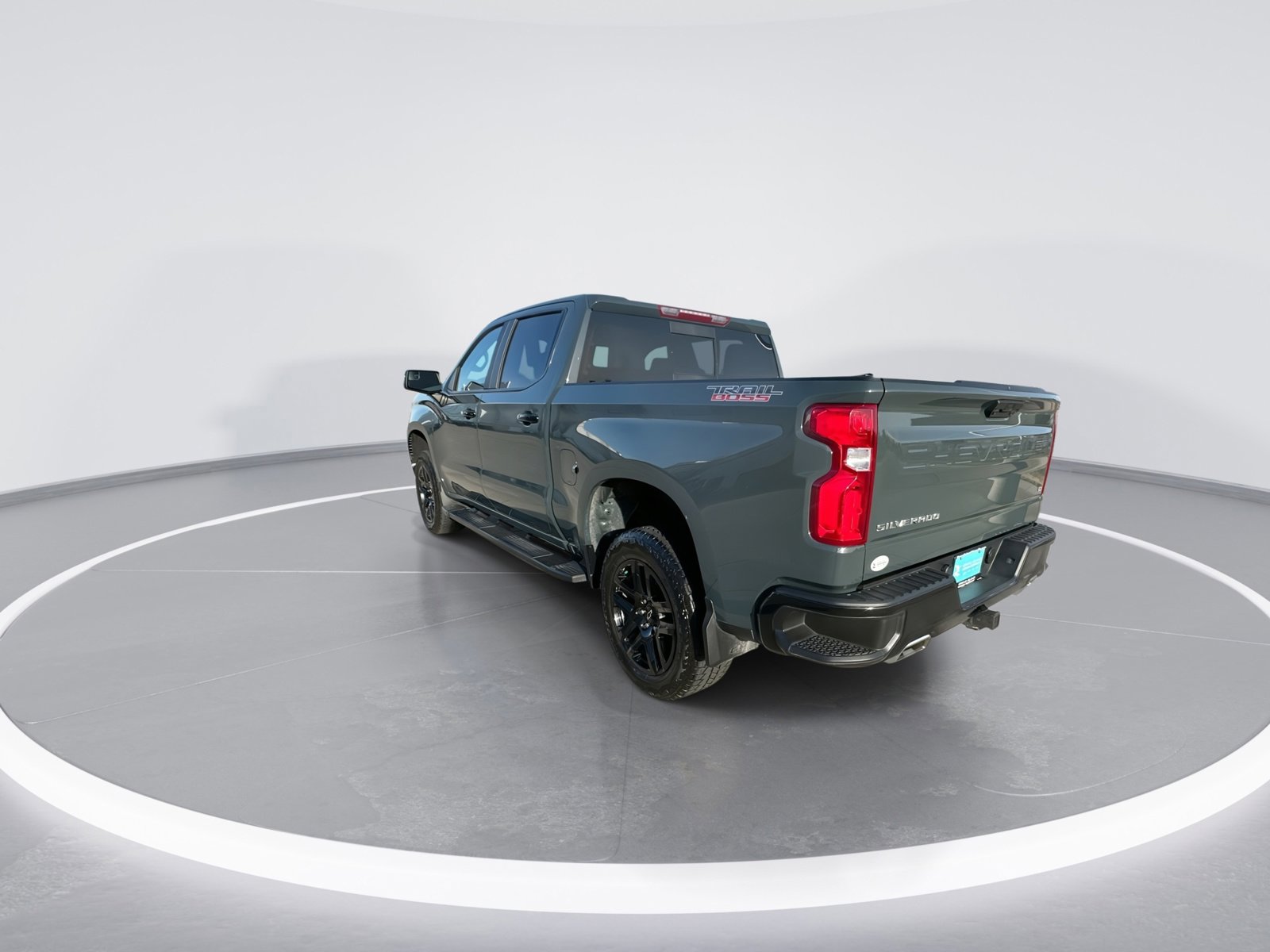 Used 2025 Chevrolet Silverado 1500 LT Trail Boss w/ Convenience Package II AWD/4WD image 6