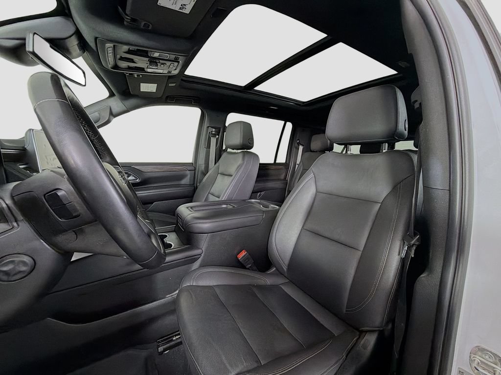 Used 2023 Chevrolet Suburban Z71 w/ Luxury Package AWD/4WD image 13