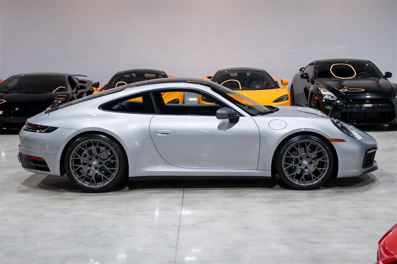 Used 2024 Porsche 911 Carrera T RWD image 7