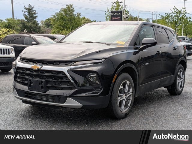 Used 2025 Chevrolet Blazer LT AWD/4WD image 1