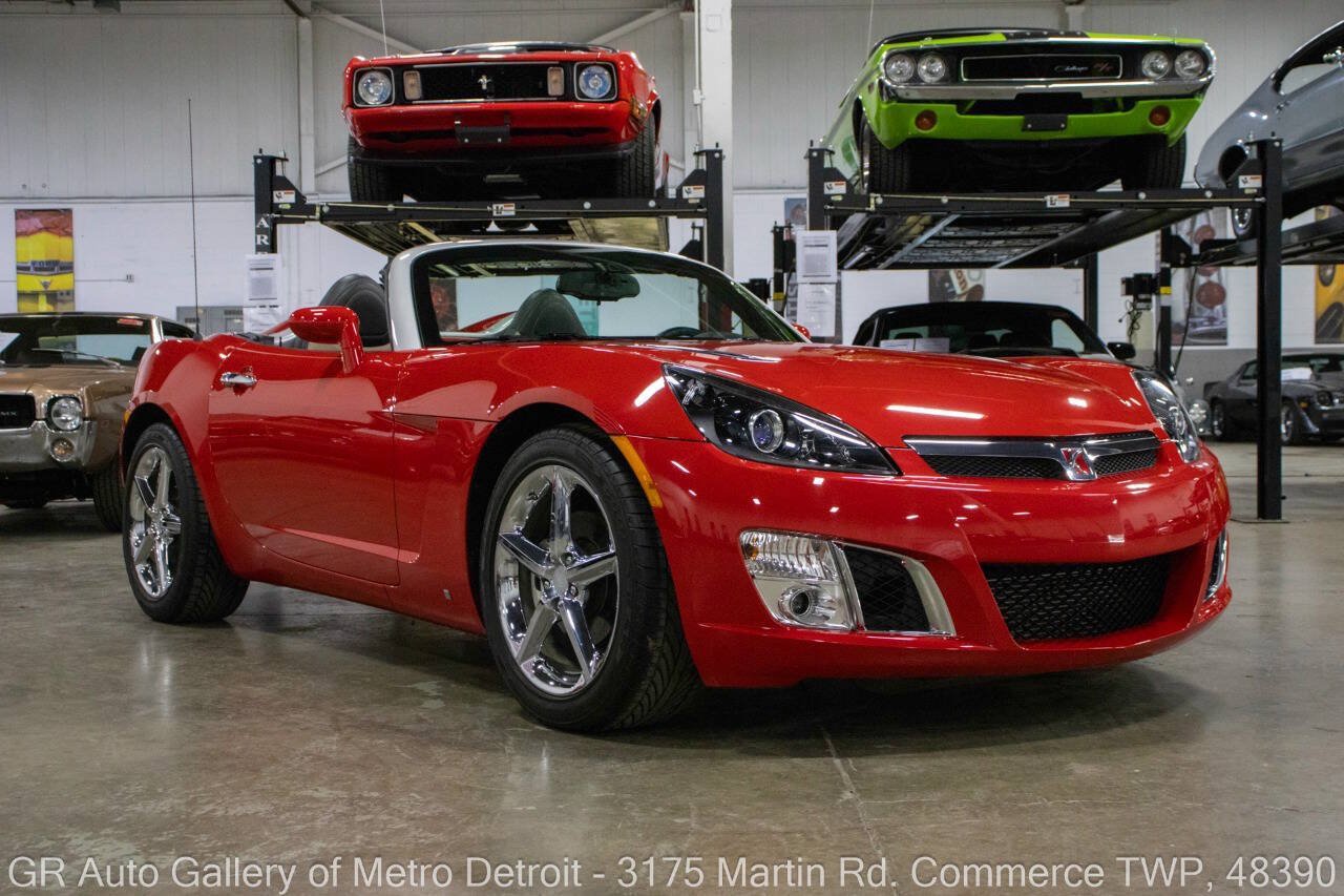 Used 2009 Saturn Sky Red Line RWD image 11