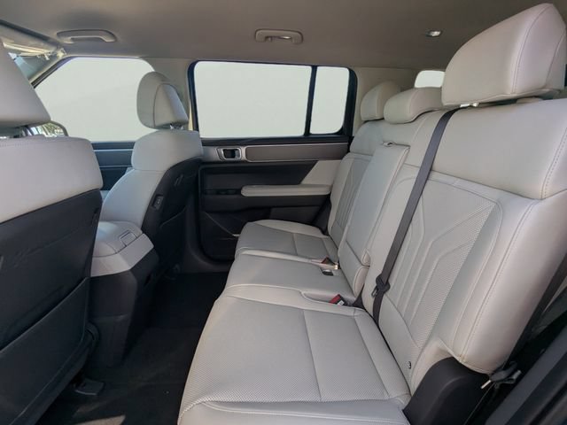 New 2027 Hyundai Santa Fe SEL FWD image 17