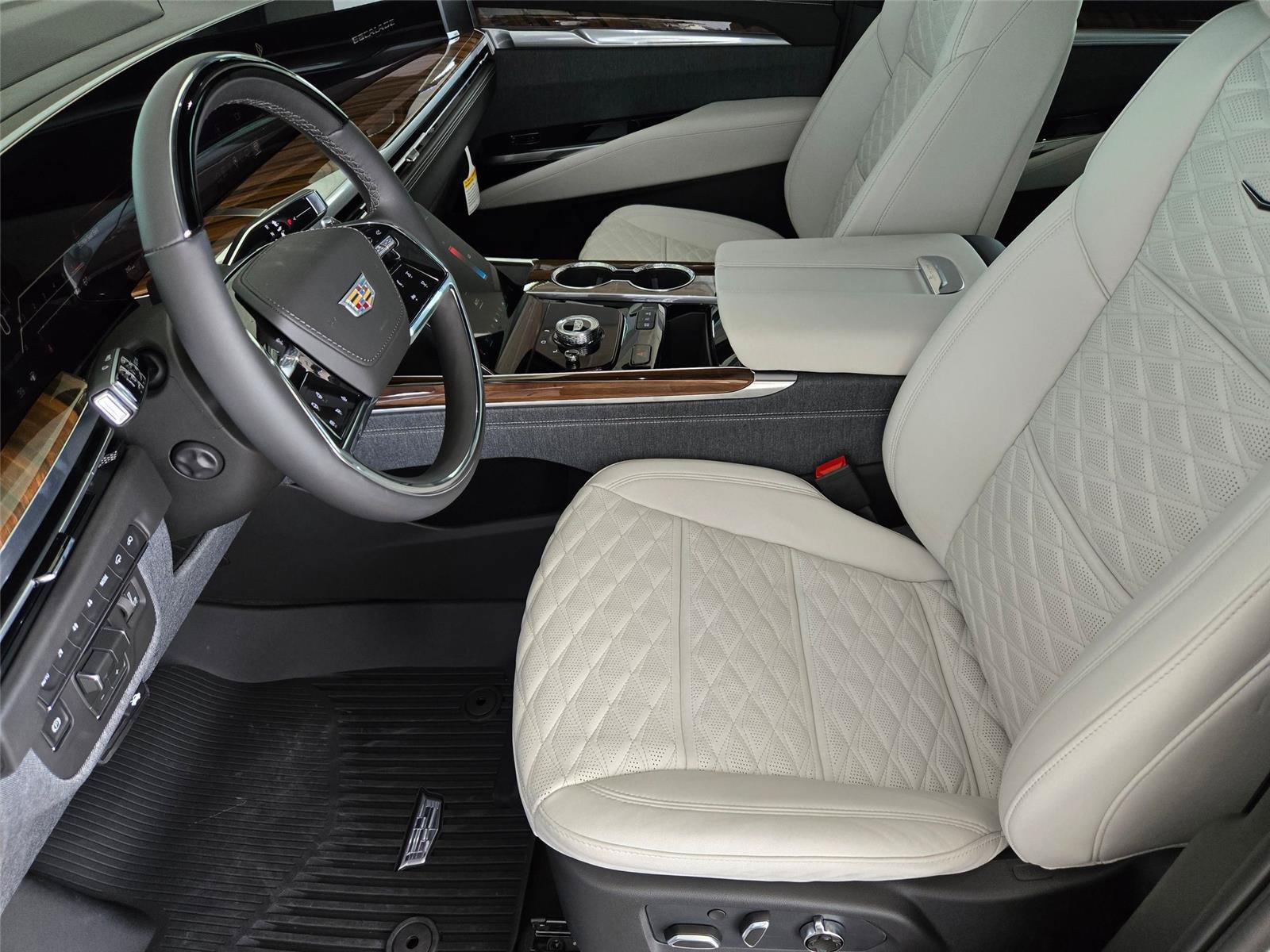 New 2026 Cadillac Escalade ESV Platinum Sport w/ LPO, Floor Liner Package AWD/4WD image 11