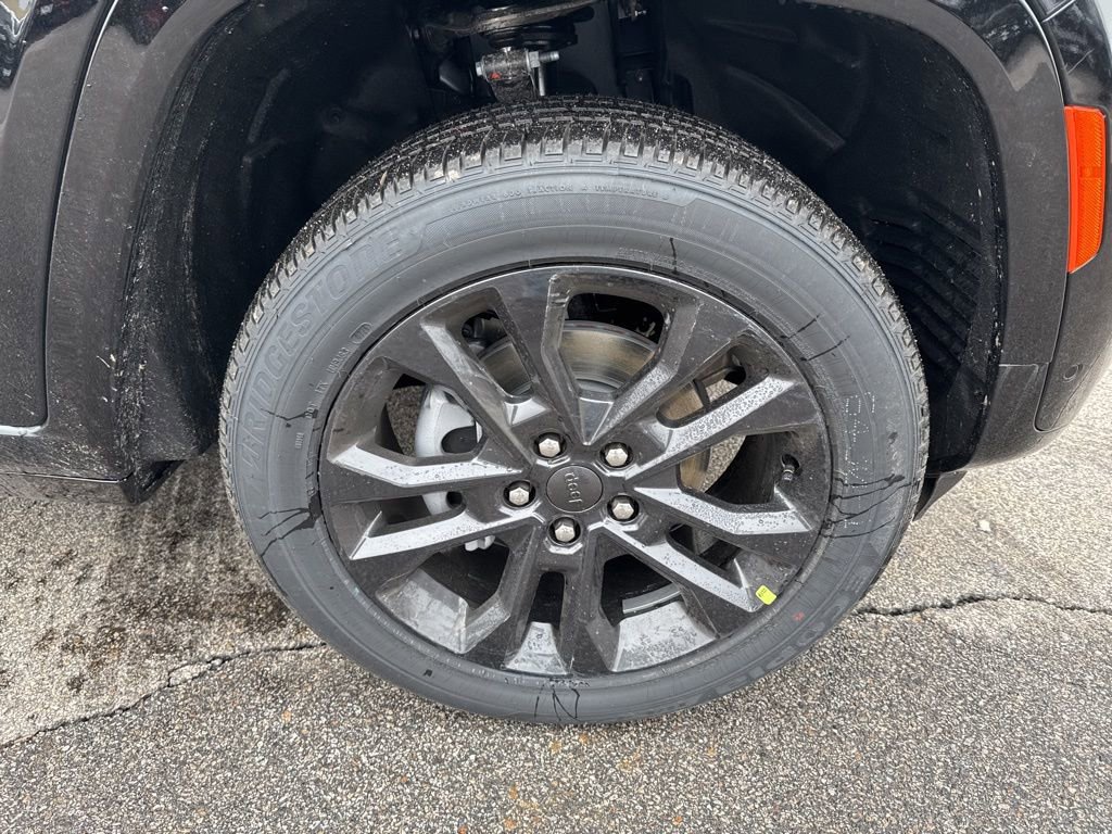 New 2026 Jeep Grand Cherokee Limited image 9