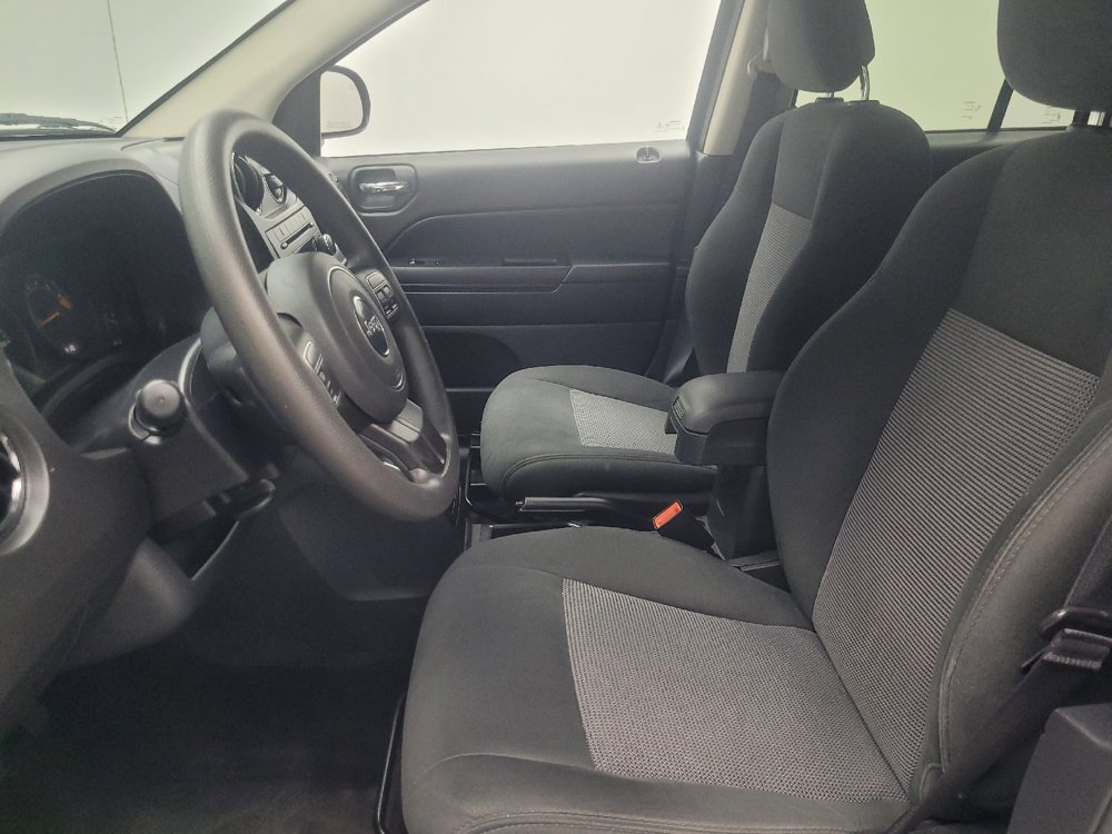 Used 2015 Jeep Compass Sport AWD/4WD image 17