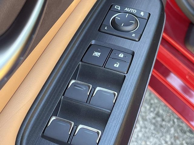 Used 2021 Lexus ES 350 Ultra Luxury w/ Accessory Package 2 FWD image 29