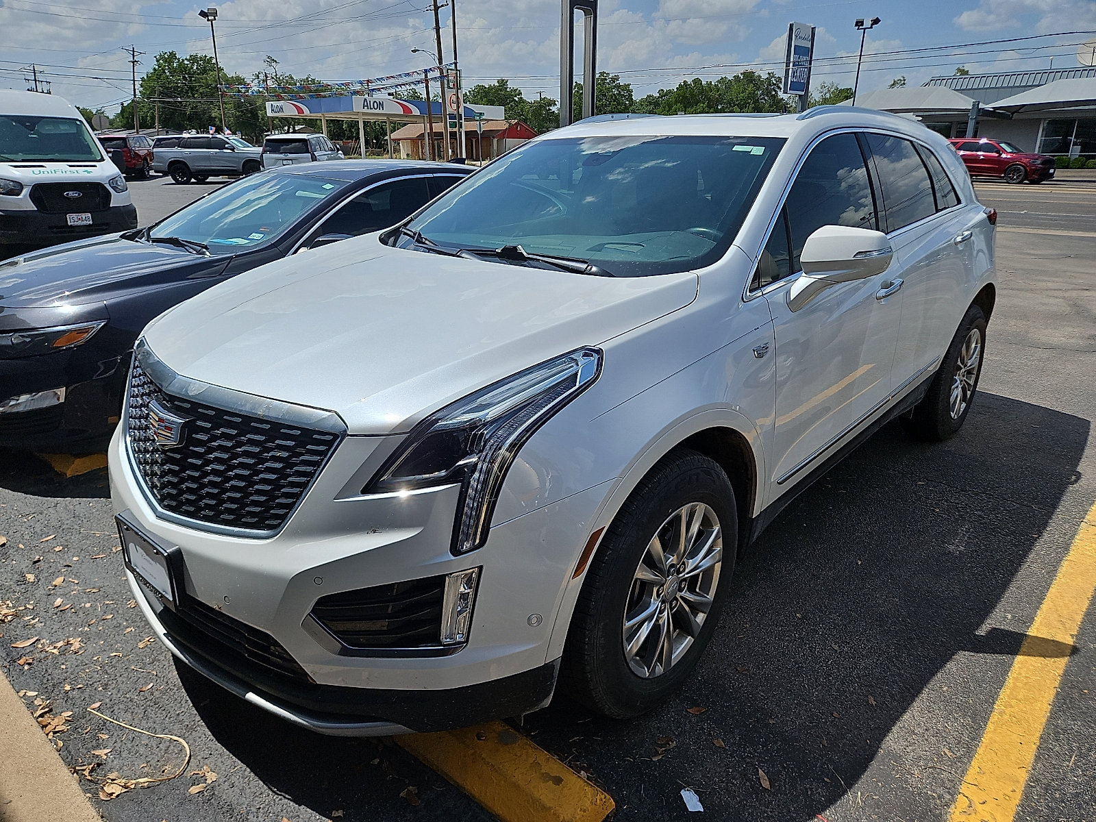 Used 2020 Cadillac XT5 Premium Luxury FWD image 1