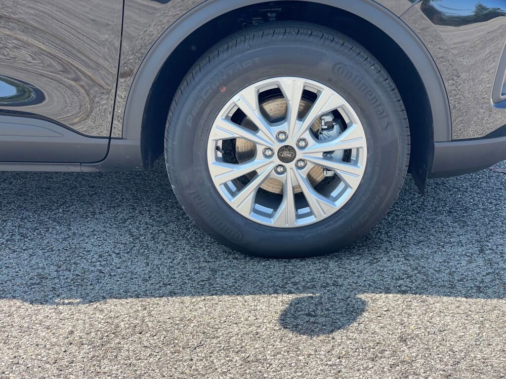 New 2025 Ford Escape Active w/ Active Premium Tech Pack image 17