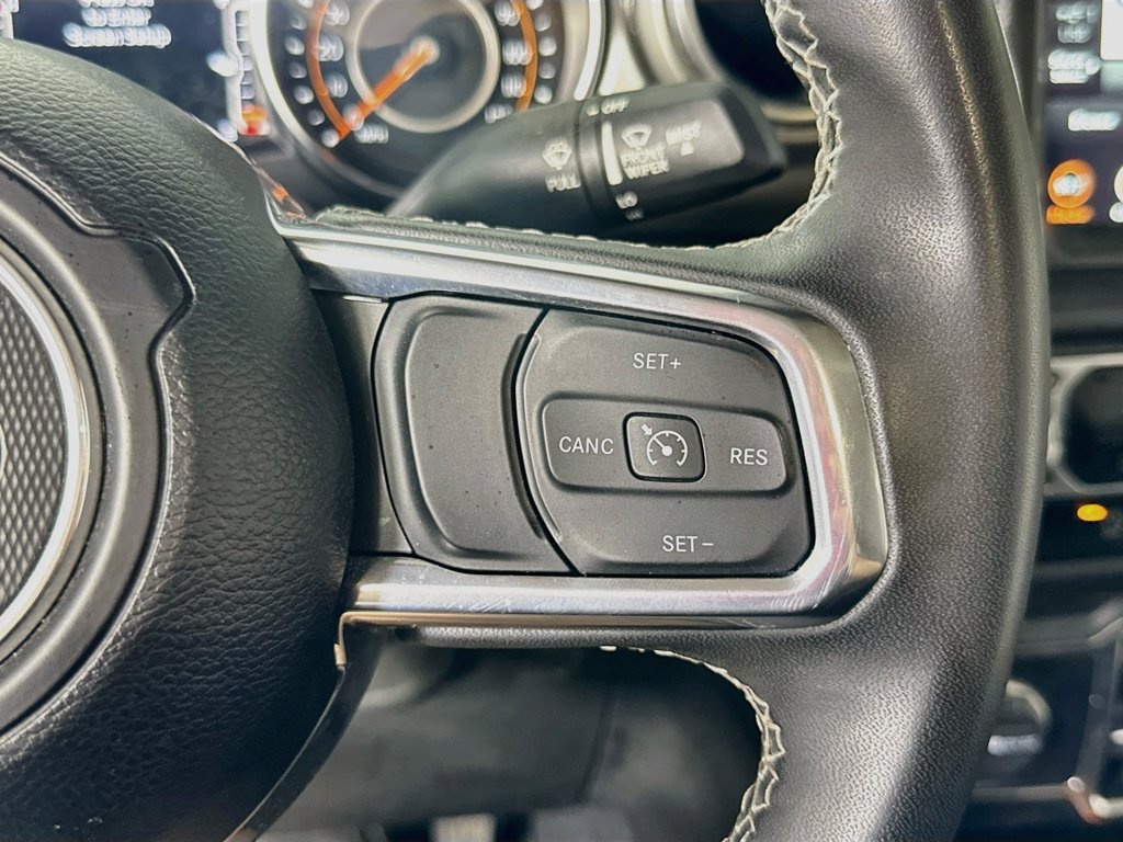 Used 2023 Jeep Gladiator Overland AWD/4WD image 24
