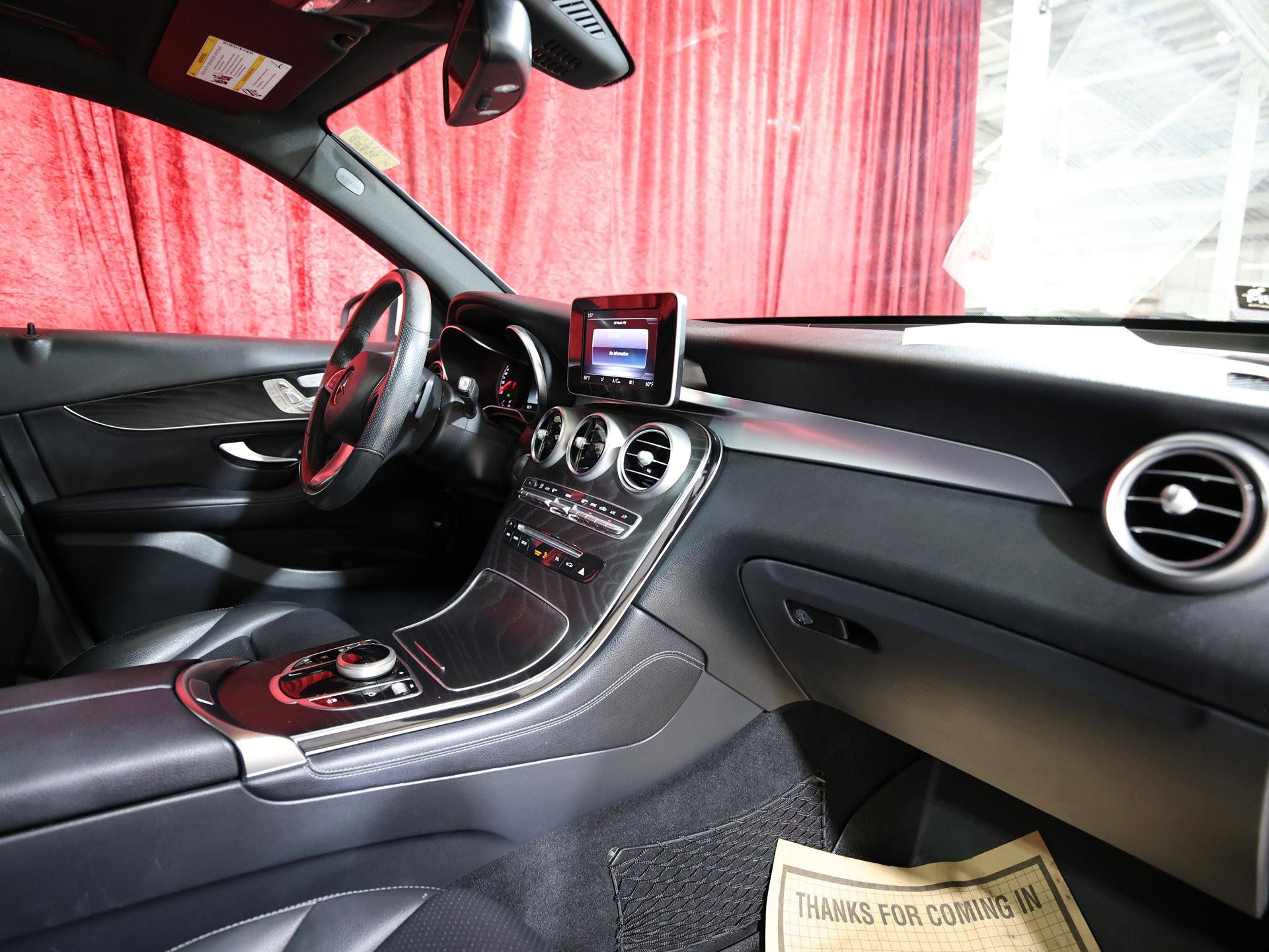 Used 2018 Mercedes-Benz GLC 300 4MATIC image 22