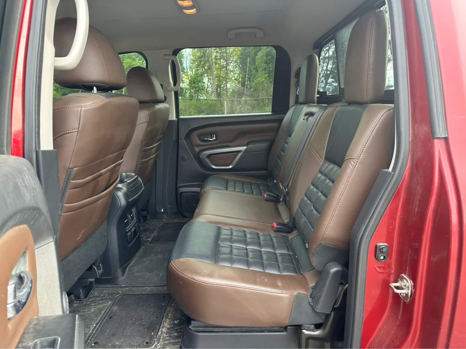 Used 2017 Nissan Titan Platinum Reserve AWD/4WD image 21