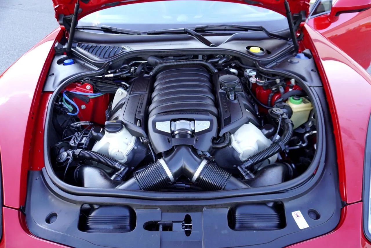 Used 2014 Porsche Panamera GTS image 34