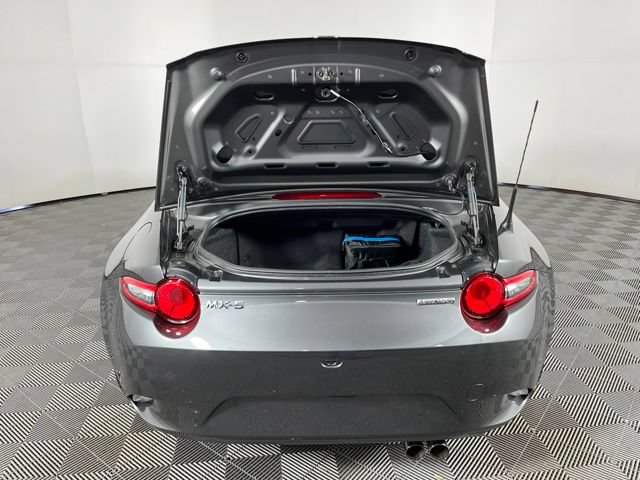 Used 2021 MAZDA MX-5 Miata Grand Touring RWD image 39