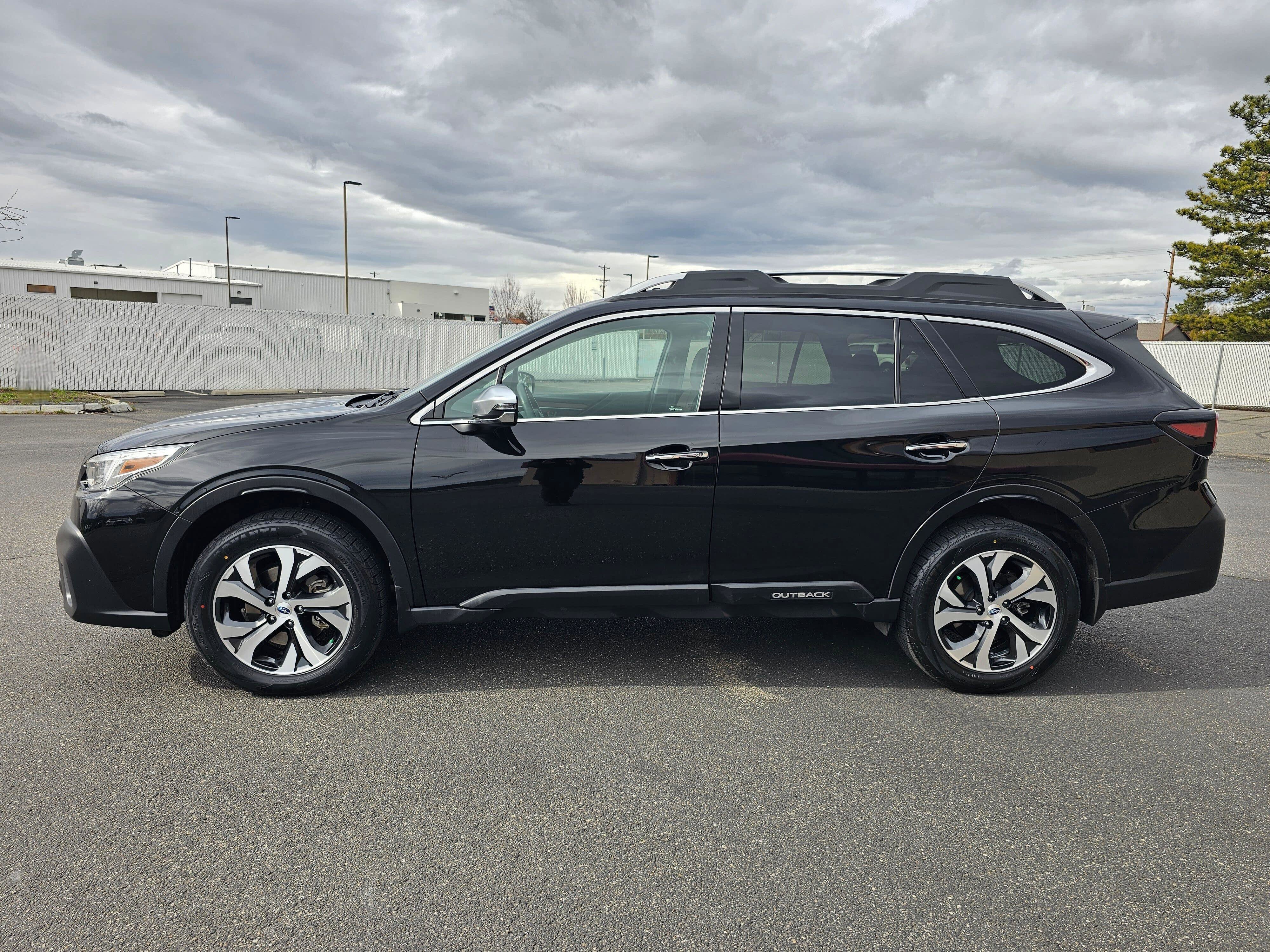 Used 2020 Subaru Outback Touring XT image 3