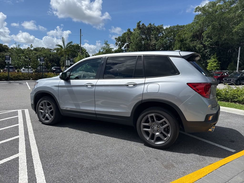 Used 2023 Honda Passport EX-L image 9