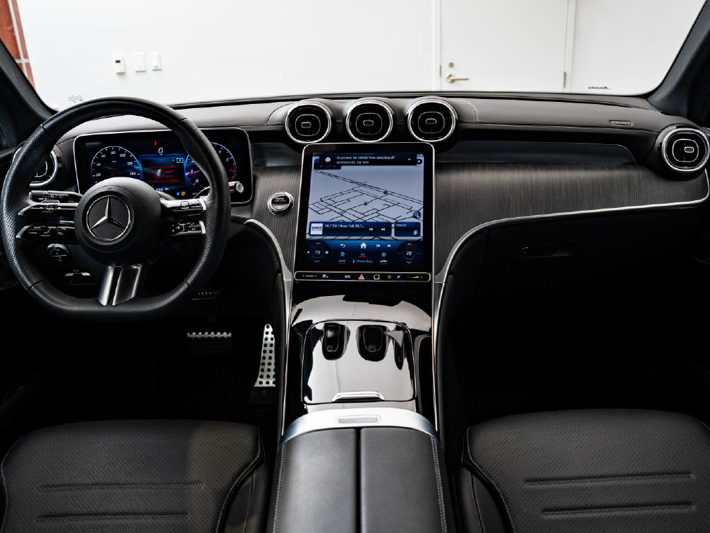 Certified 2024 Mercedes-Benz GLC 300 4MATIC image 33