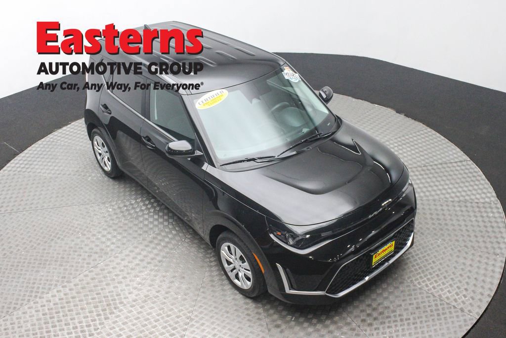 Used 2023 Kia Soul LX image 4