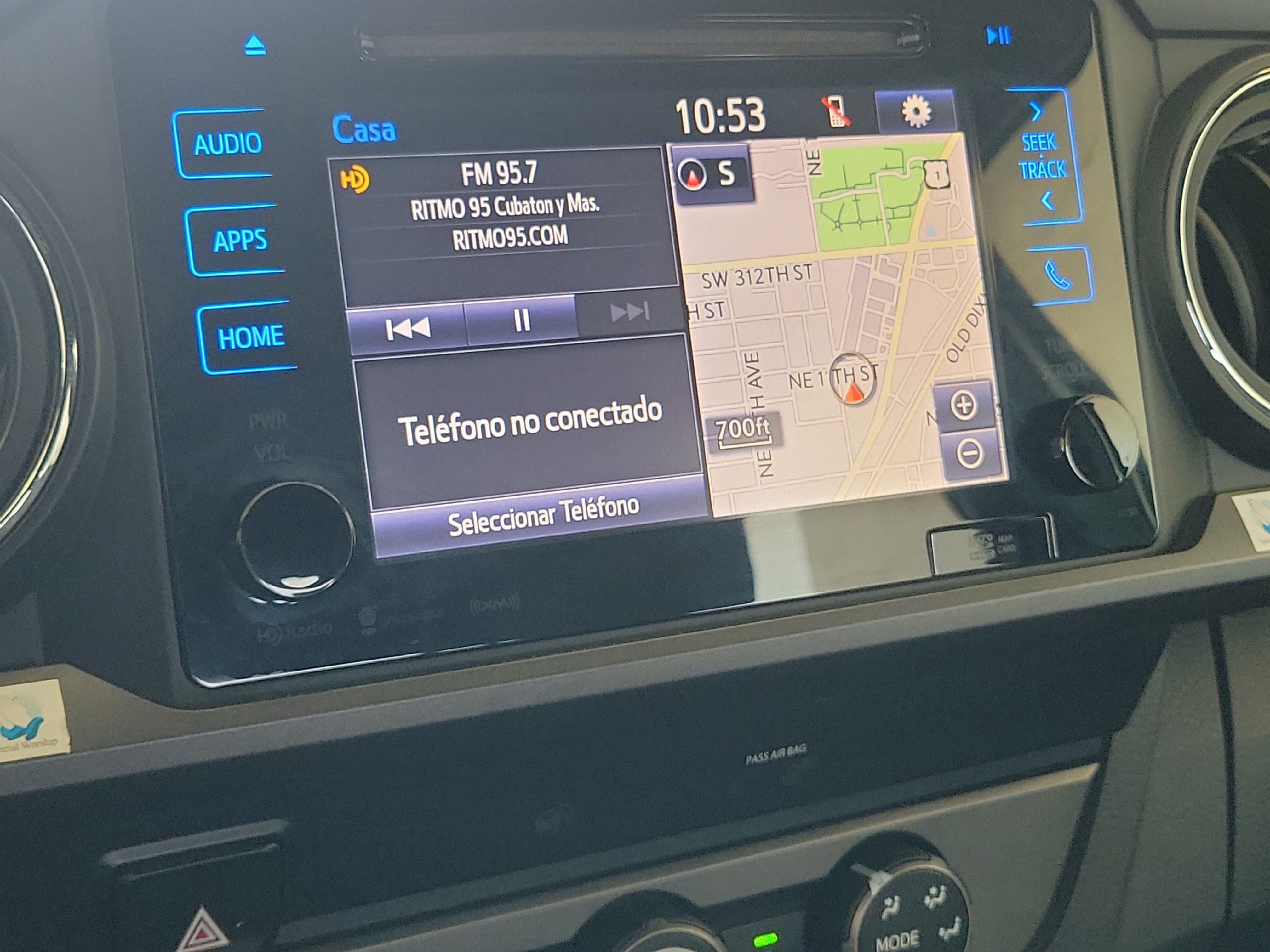 Used 2019 Toyota Tacoma TRD Off-Road AWD/4WD image 10