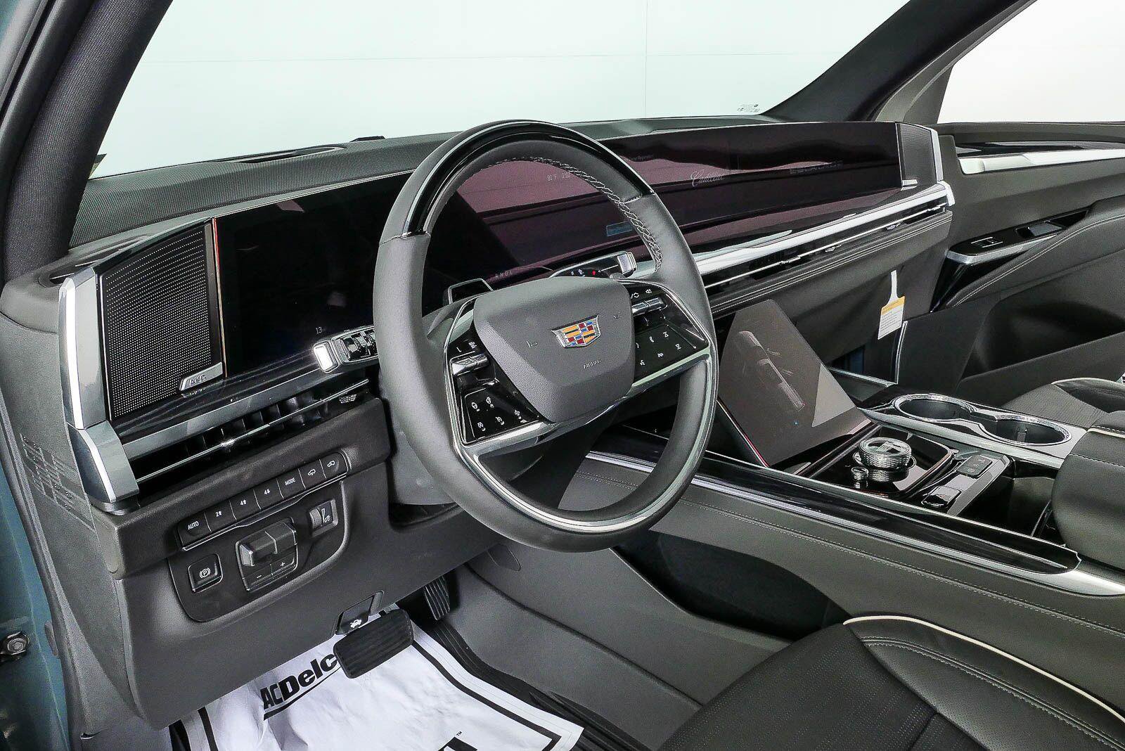 New 2026 Cadillac Escalade Sport w/ Touring Package AWD/4WD image 4