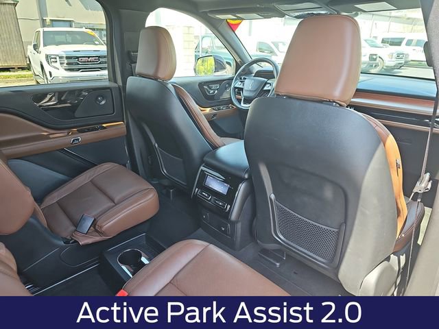 Used 2023 Lincoln Aviator Reserve image 13
