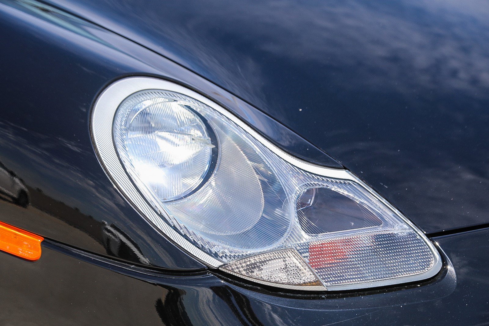 Used 2000 Porsche 911 Carrera RWD image 8