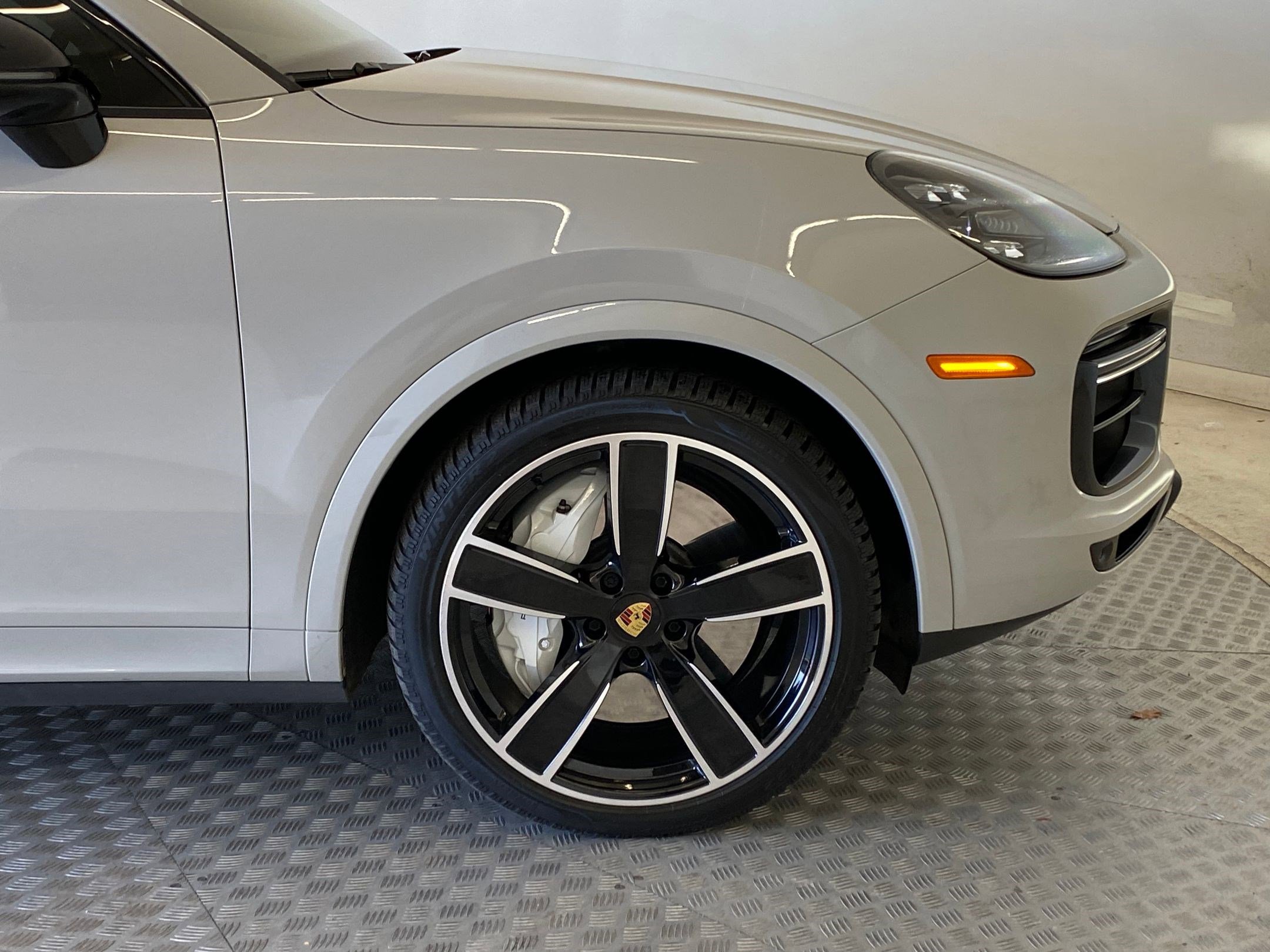 Certified 2023 Porsche Cayenne Turbo image 13
