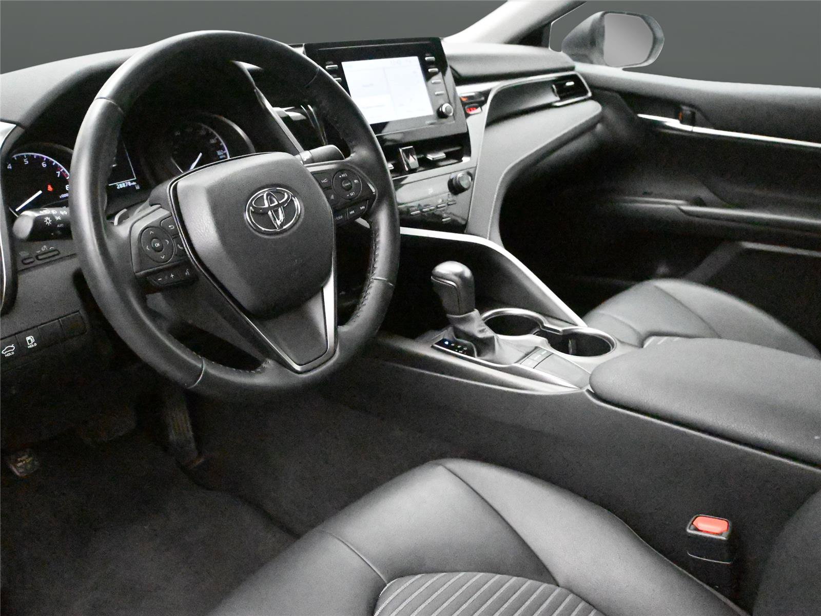 Used 2023 Toyota Camry SE video 2