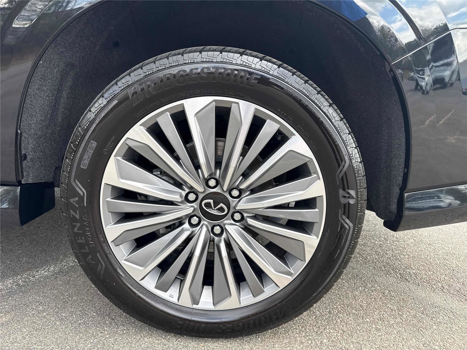 Certified 2025 INFINITI QX80 Sensory AWD/4WD image 33