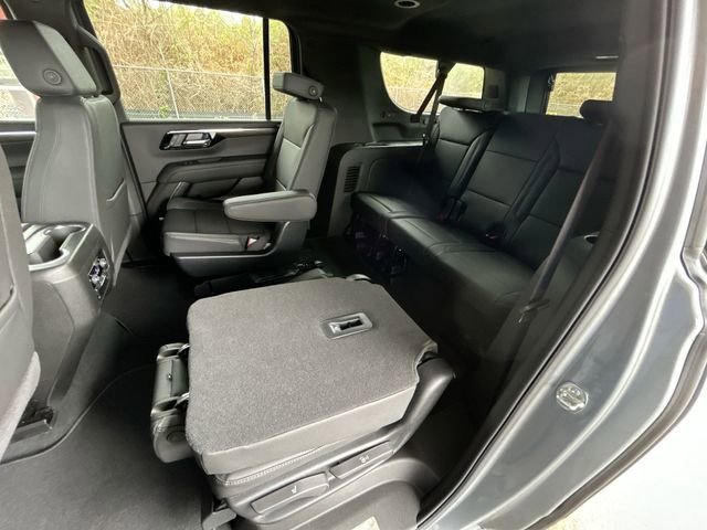 New 2026 Chevrolet Suburban LT w/ Comfort Package AWD/4WD image 25