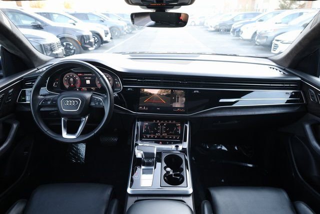 Used 2020 Audi Q8 Prestige w/ Prestige Package image 13
