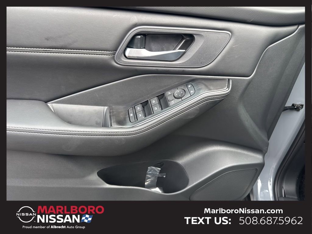 New 2026 Nissan Rogue SV image 20