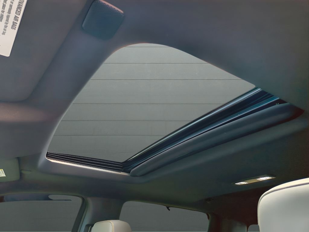 Used 2023 Chevrolet Silverado 1500 ZR2 w/ Technology Package image 33