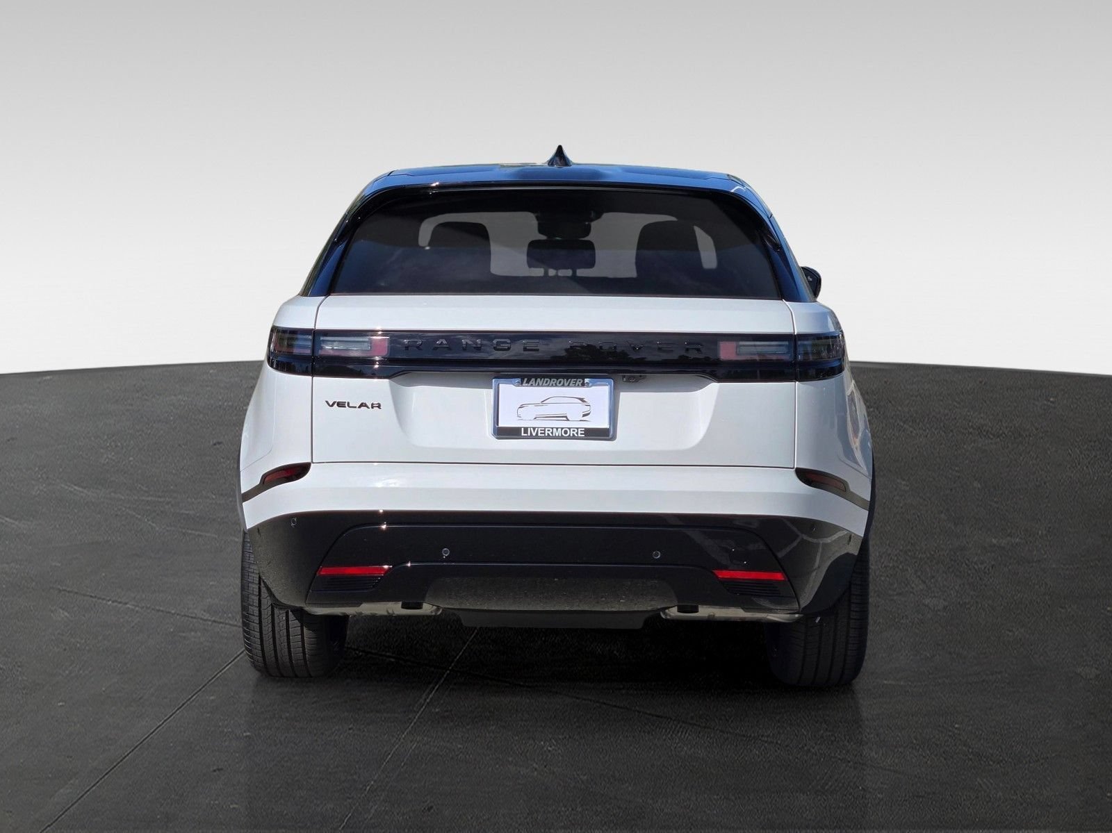 New 2026 Land Rover Range Rover Velar Dynamic SE AWD/4WD image 6