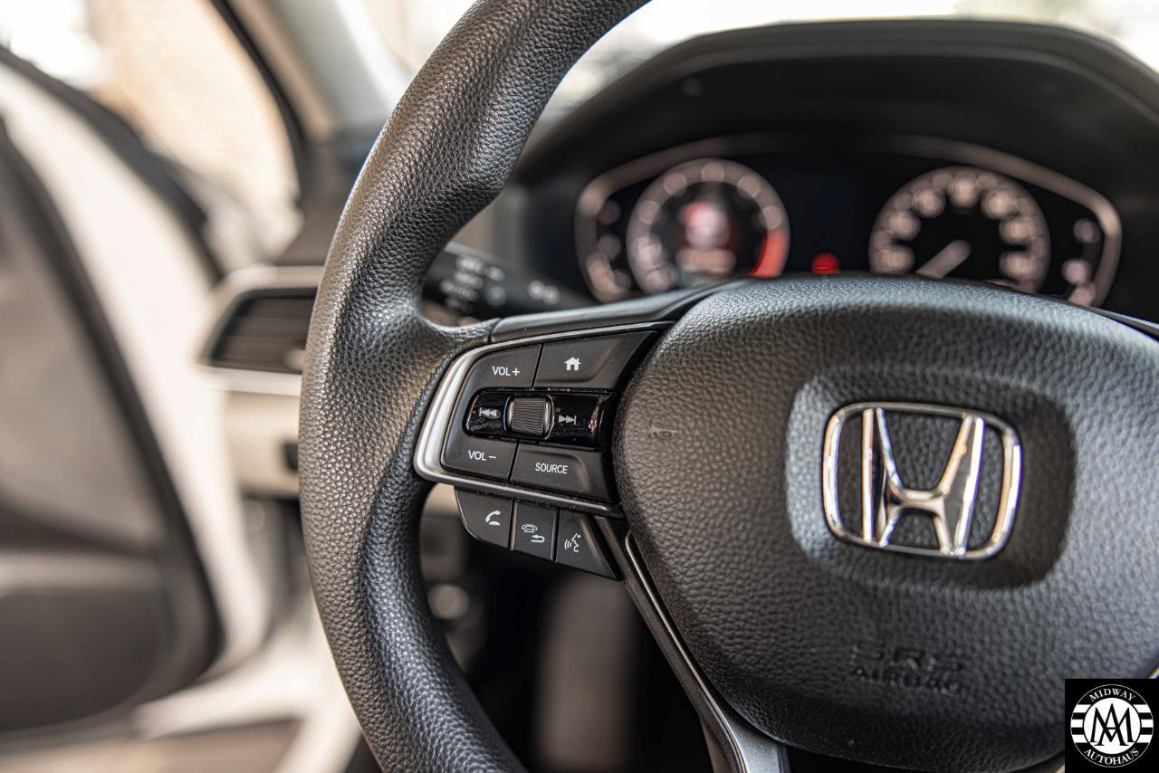 Used 2018 Honda Accord LX image 10