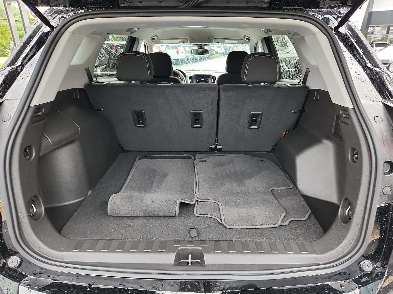 Used 2024 GMC Terrain SLE w/ Driver Convenience Package AWD/4WD image 28
