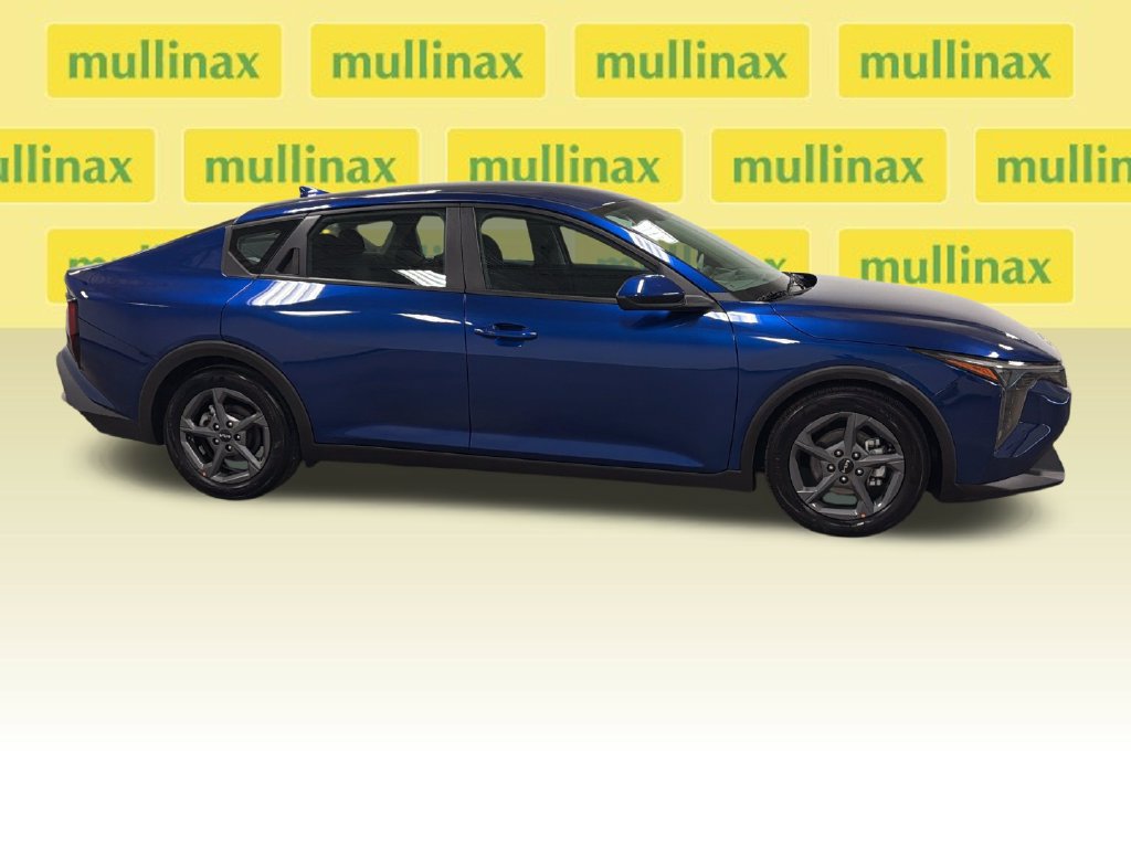 Used 2025 Kia K4 FWD image 18