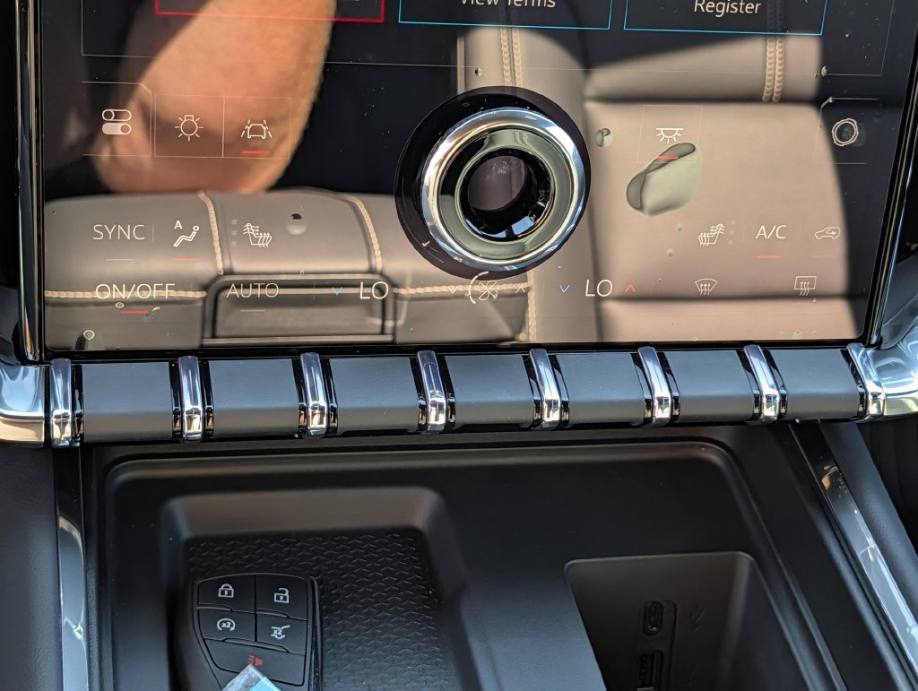 New 2027 GMC Acadia Elevation w/ Elevation Premium Package FWD image 14