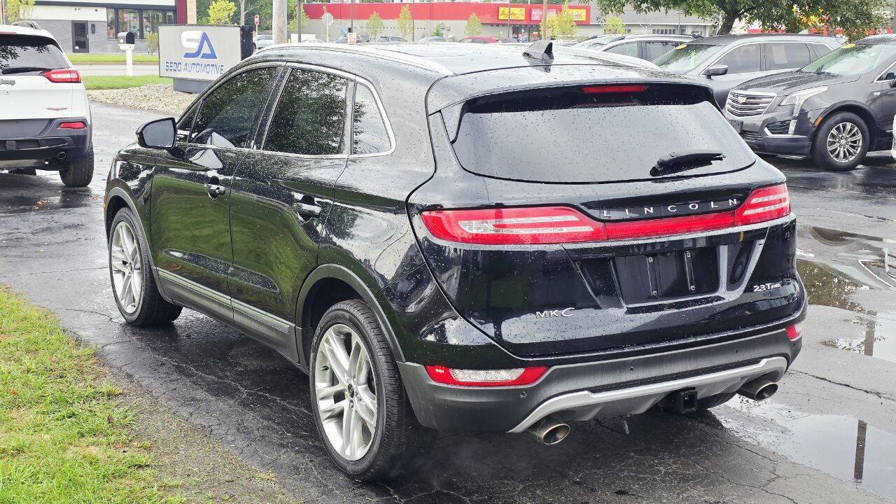 Used 2017 Lincoln MKC Reserve w/ Technology Package AWD/4WD image 4