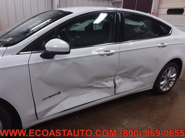 Used 2019 Ford Fusion SE image 16