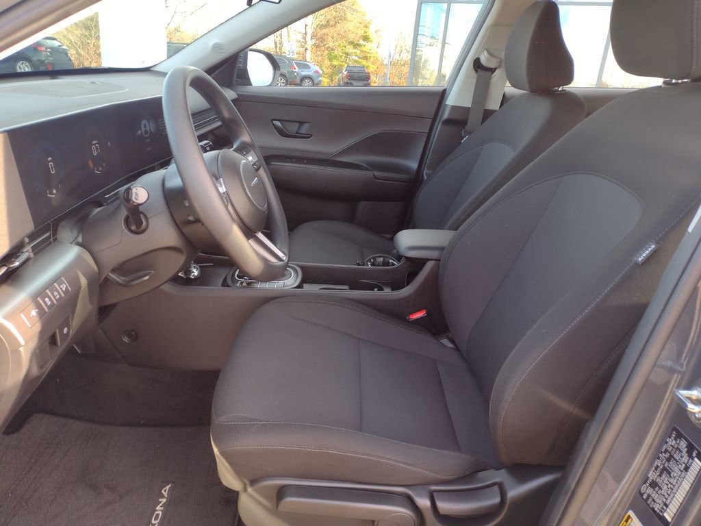Used 2024 Hyundai Kona SE image 14