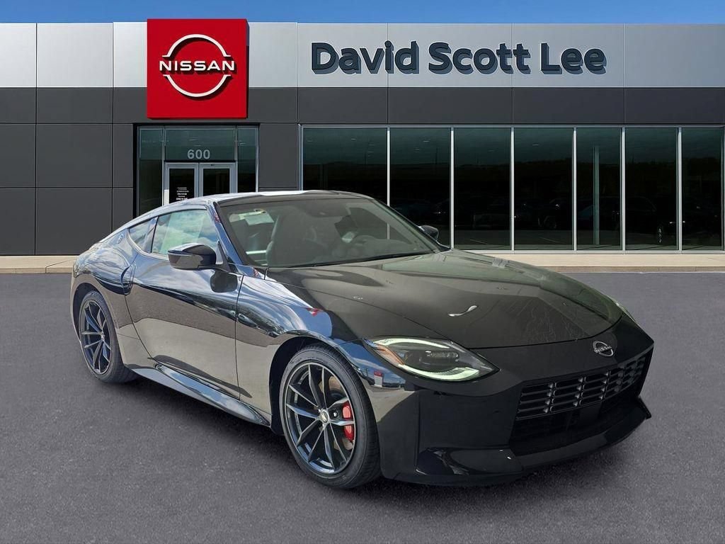 New 2026 Nissan Z Performance w/ Floor Mat Package RWD image 4